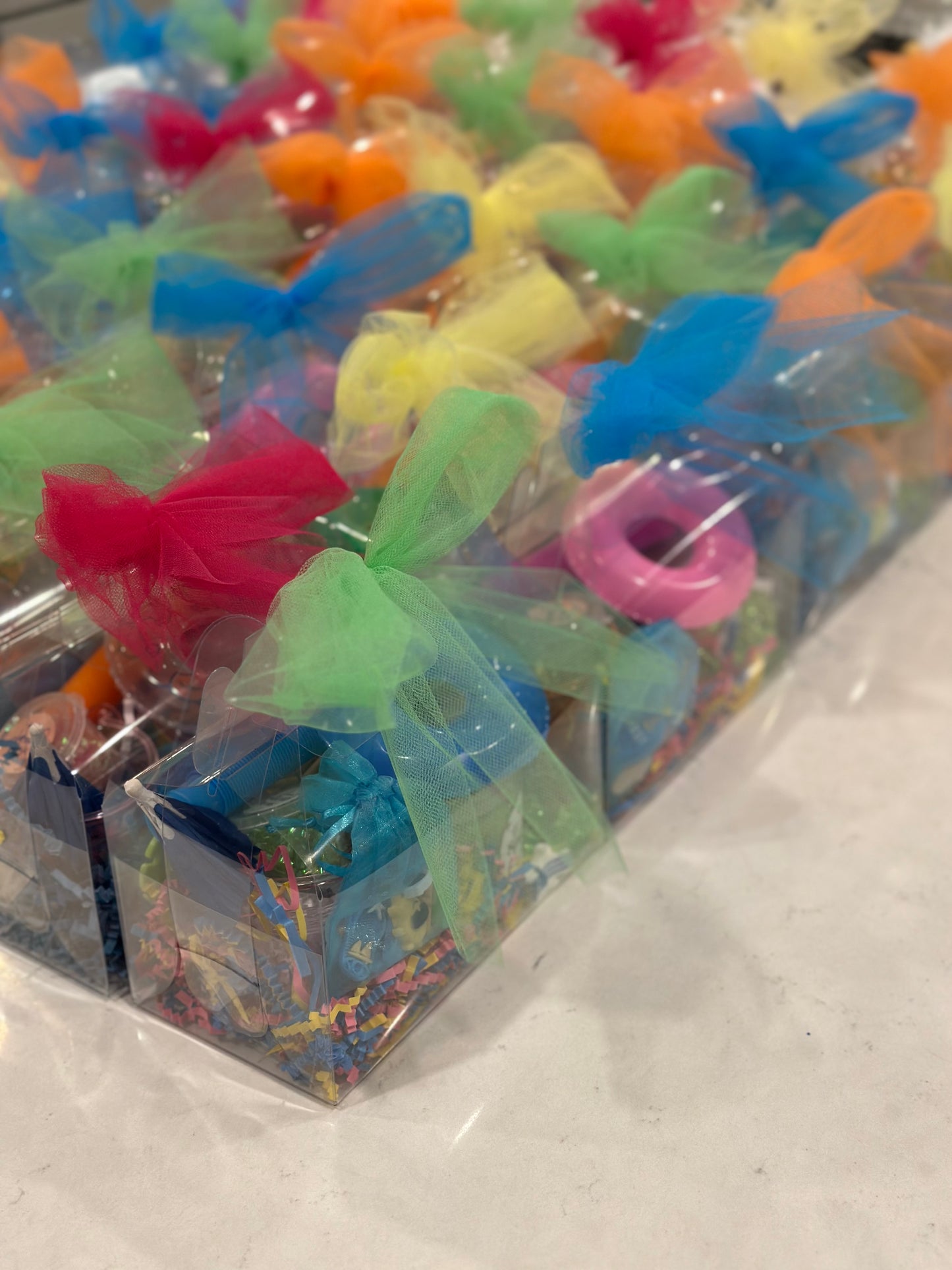 FAVORS-8oz Gable Box (Pool Party)